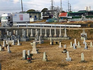 秋田墓地（神戸市西区）のお墓