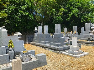 宝珠寺墓地（神戸市西区平野町堅田）のお墓