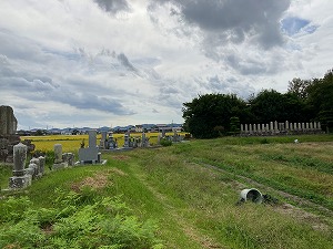 河合中町墓地の墓地風景