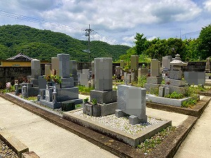 北浦墓地（三田市）のお墓