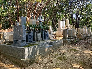 中田北川会館墓地（淡路市）のお墓