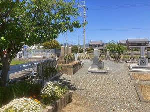西構西墓地（たつの市）のお墓