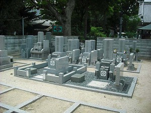 昌林寺墓地（西宮市）のお墓