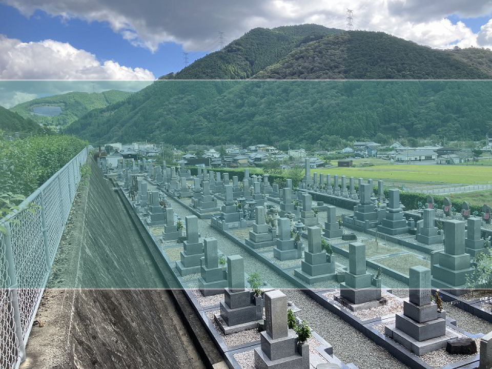 塩野墓地の墓地風景