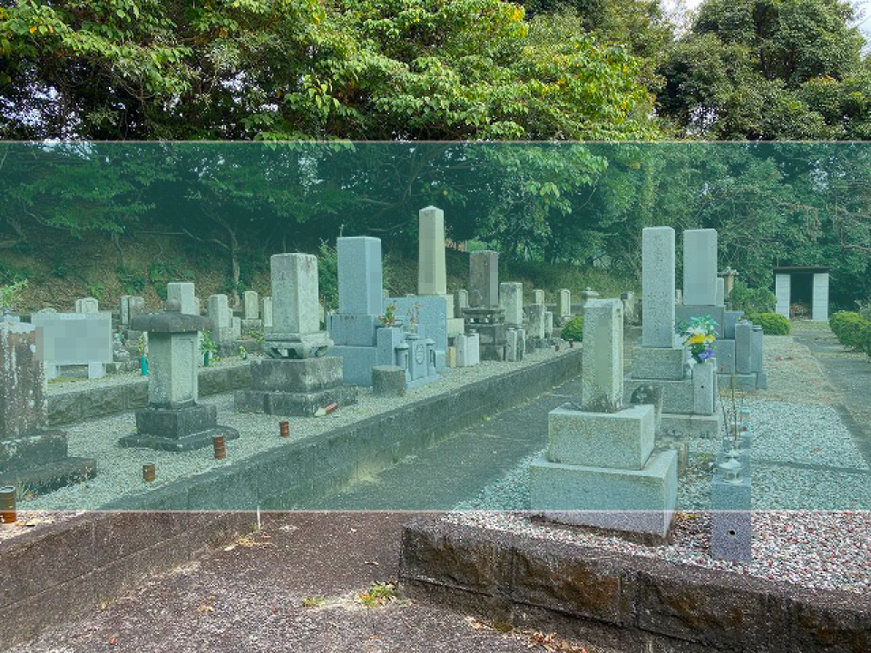 大雄山霊苑の墓地風景