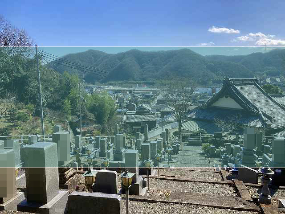 砥堀墓苑の墓地風景